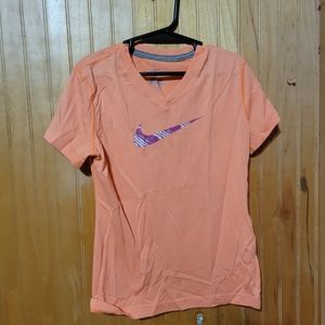 Nike dri fit girls shirt size small